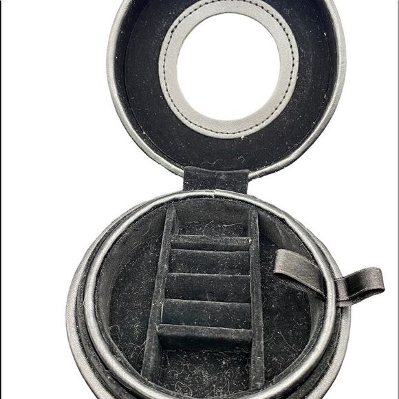 Jewelry case black with leopard print top snaps removable tray with storage - Picture 4 of 9